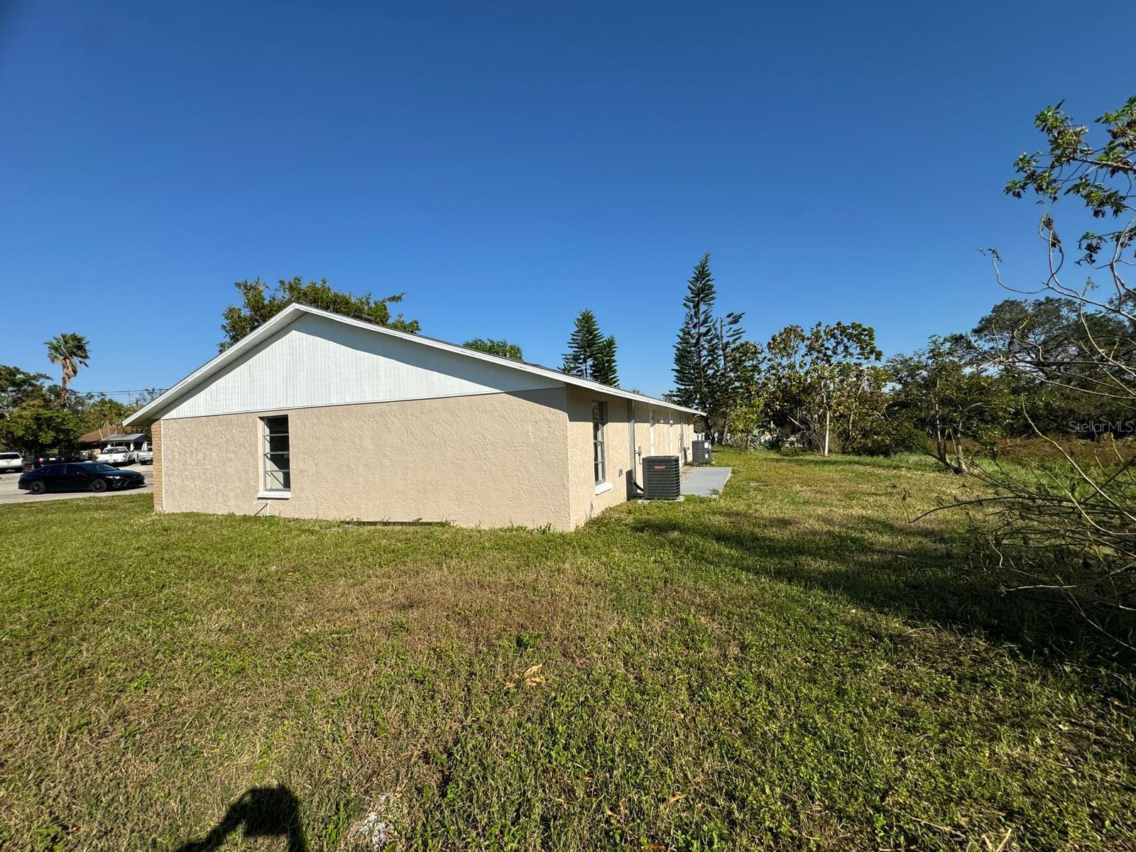 CAMBRIDGE LAKE - Residential Income