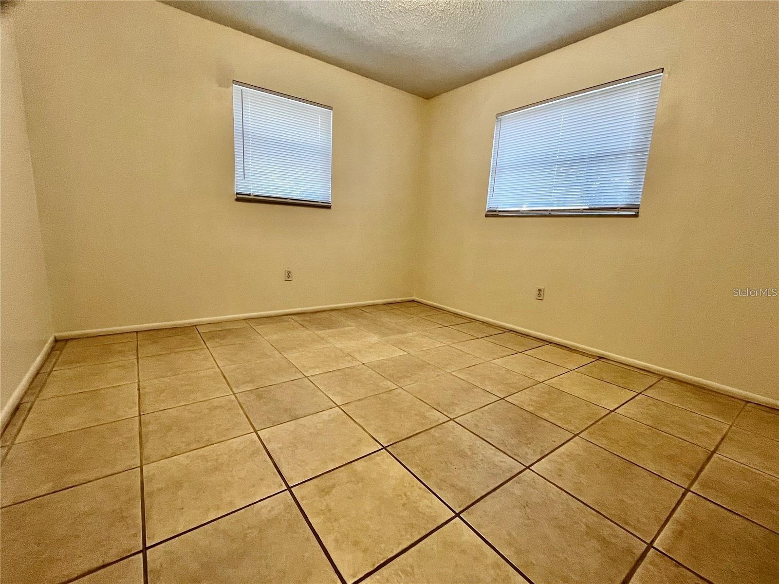 HIGH POINT - Residential Lease