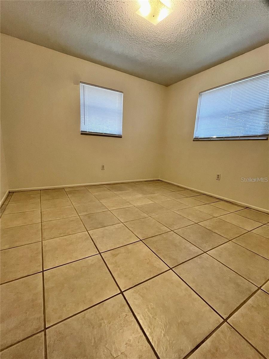 HIGH POINT - Residential Lease