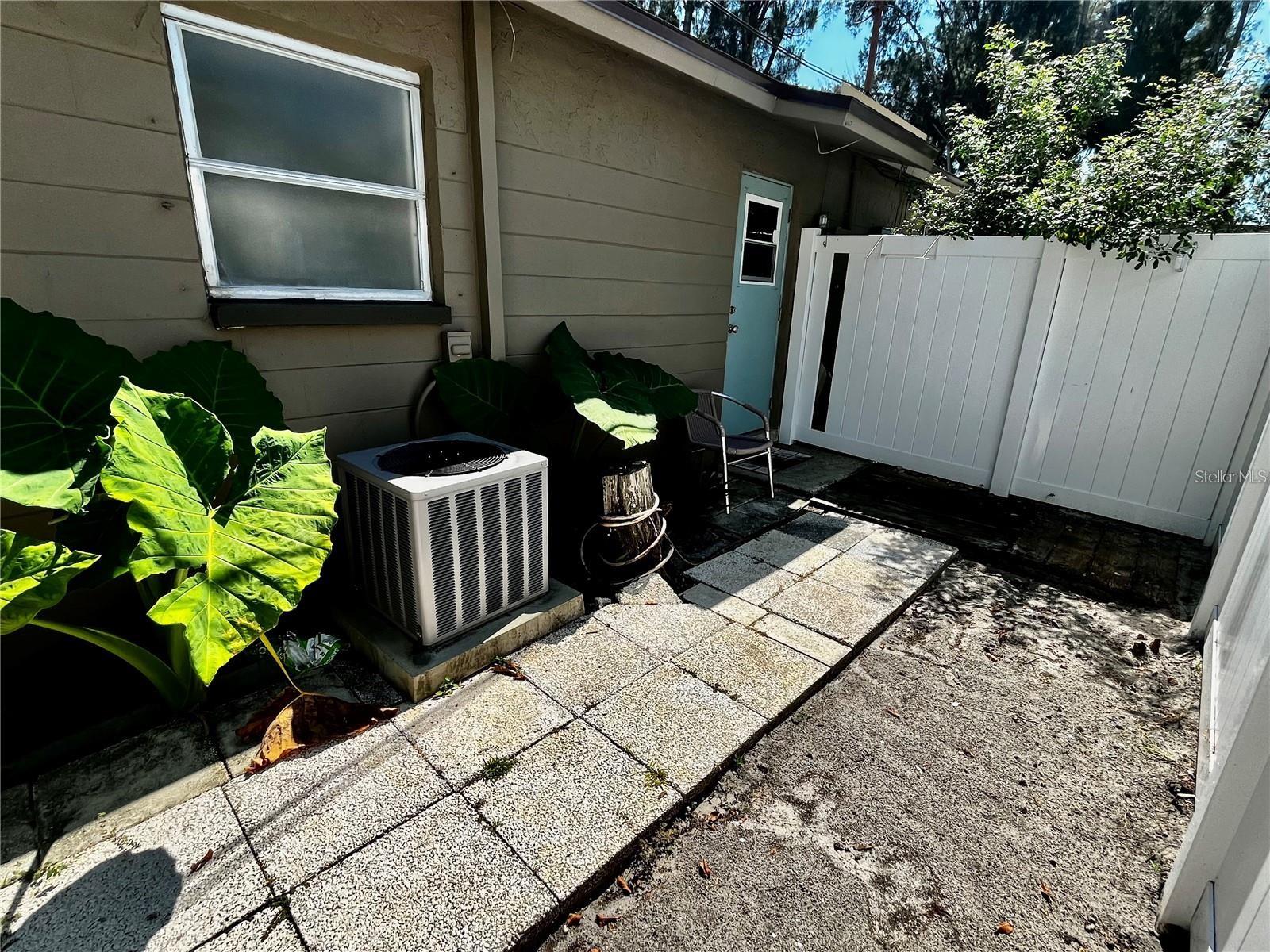 HIGH POINT - Residential Lease