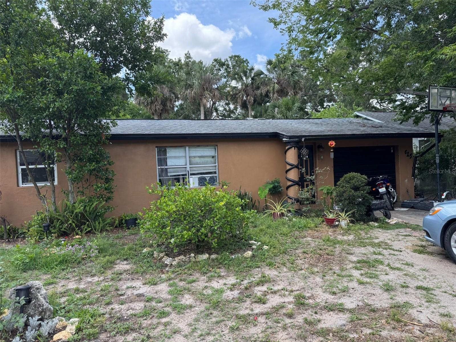 2 Beds| 1 Bath| 1,100 sqft | 2 additional rooms in the back
Located in South Daytona, this off-market opportunity is perfect for savvy investors looking to capitalize!
Needs TLC – Property needs a new roof and interior repairs, but the bones are solid, and the upside is huge.
2 Bonus Structures in the Back: Already in place and ready to be converted into a rental apartment, guest suite, or Airbnb units. Instant equity opportunity!
Huge Backyard: Plenty of space for outdoor upgrades, expansion, or future development.