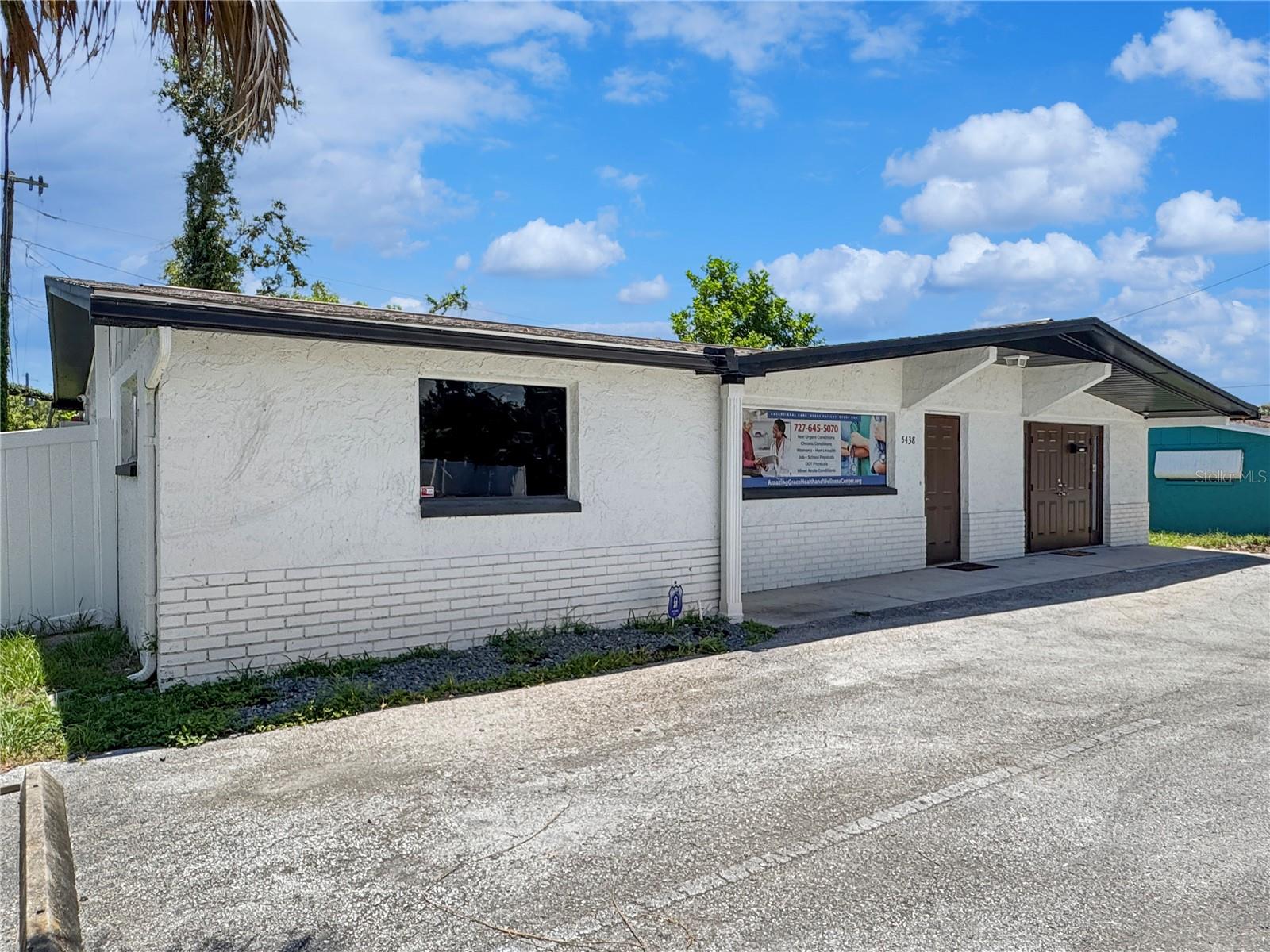 SPRING LAKE - Commercial Sale