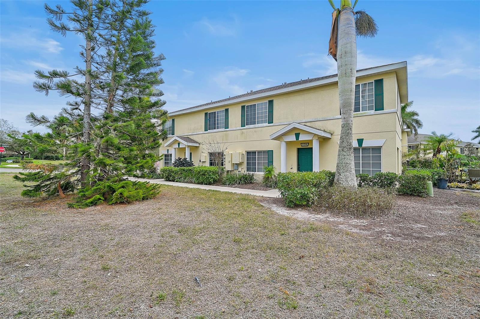 THE TWNHMS AT LIGHTHOUSE COVE VI - Residential