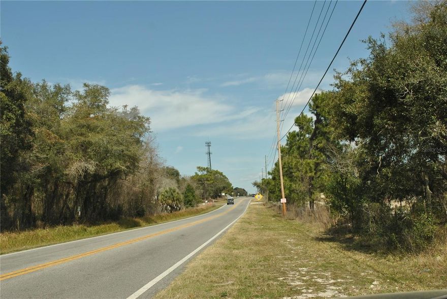 Locate your business here in fast growing area. Just eight miles north  from new Del Webb housing community and new townhouses..
***SO MANY POSSIBILITIES ***5.2 Acres…C2 Zoning. Just one mile south of Spring Hill Regional Hospital, Florida Cancer Specialists, Publix, McDonalds and other businesses. Fantastic location for professional offices complex. 750 feet frontage. Take a look!