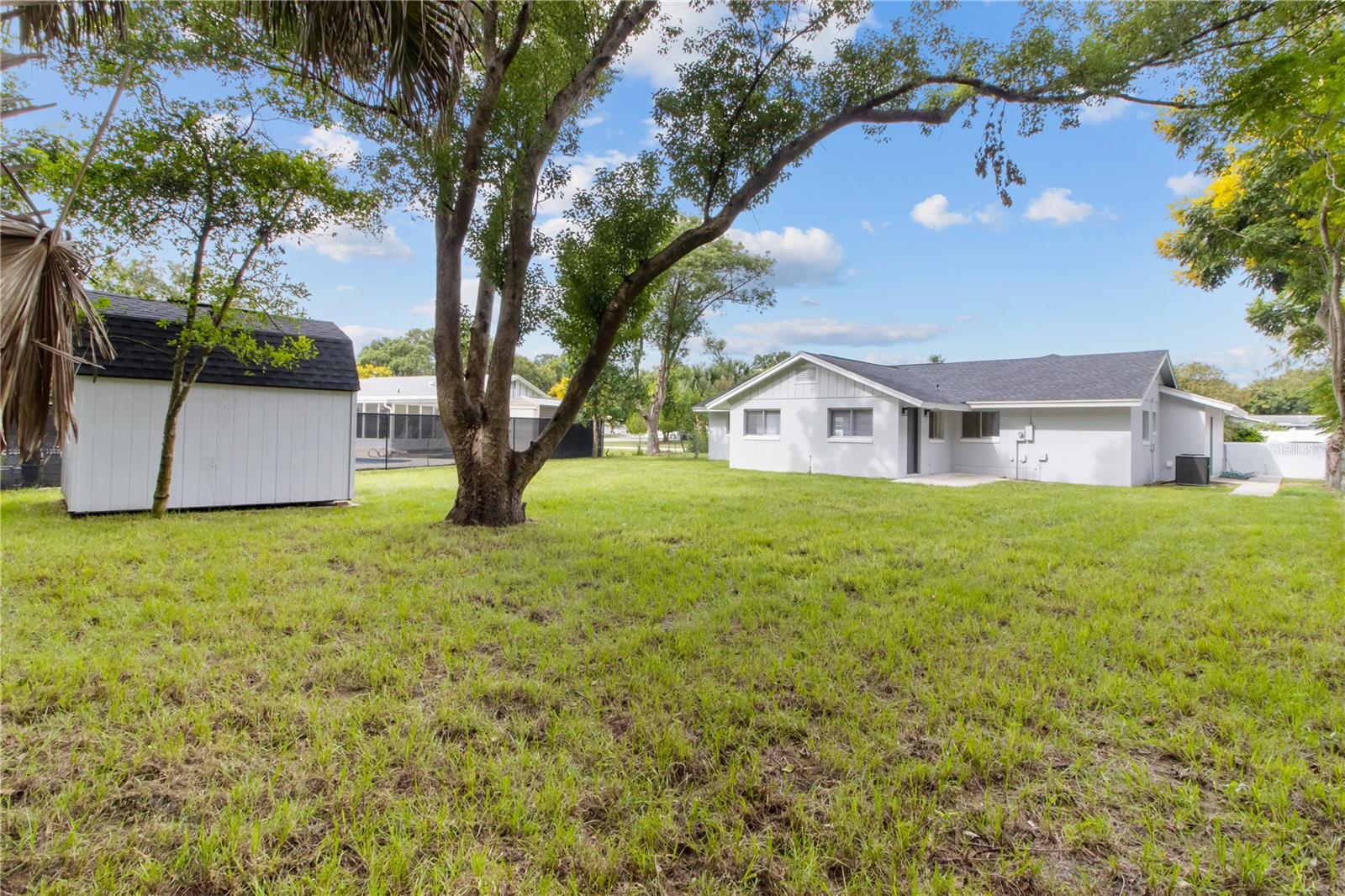 SPRING GARDENS - Residential