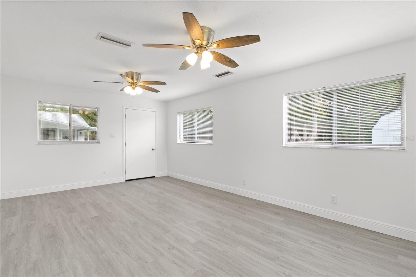 SPRING GARDENS - Residential