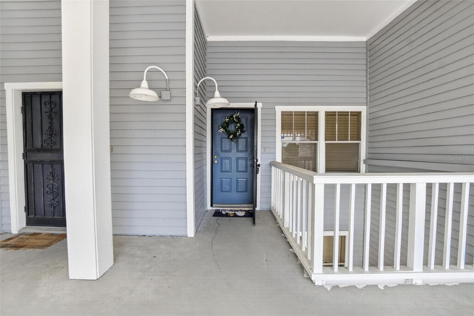 DOLLY BAY A VILLAGE ON LAKE TARPON - Residential