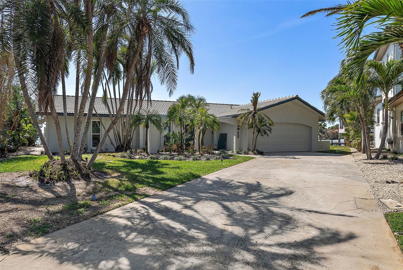 VENETIAN ISLES - Residential