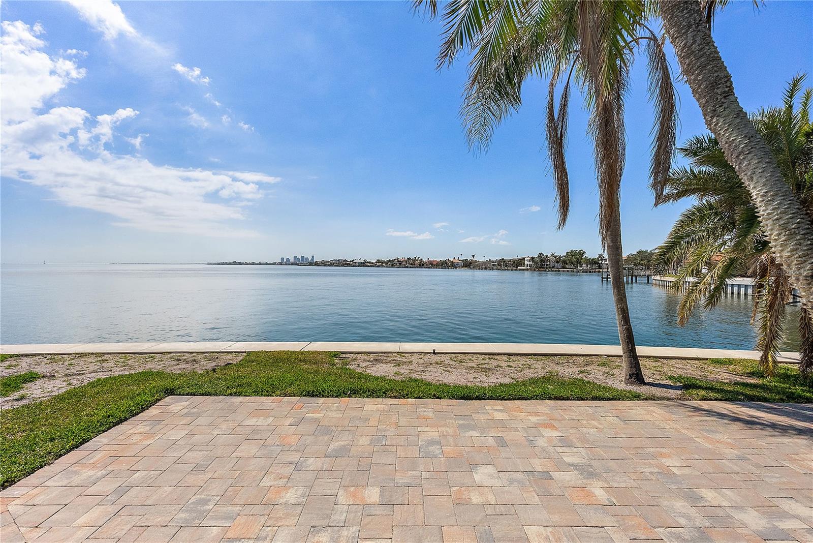 VENETIAN ISLES - Residential