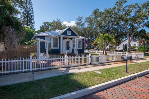 Photo of 319 W Lemon Street, Tarpon Springs, FL 34689 (MLS # TB8444915)