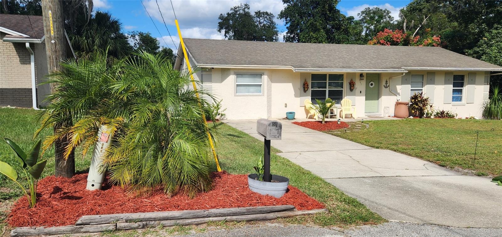 Casas a venda 1 - Jen Dantas 341 W LANSDOWNE AVENUE