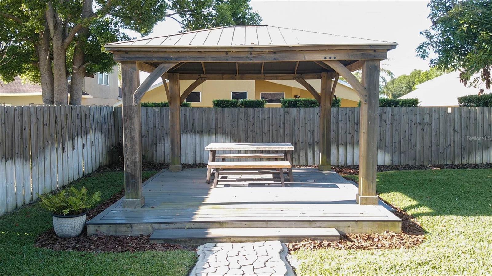 WEKIVA CLUB - Residential