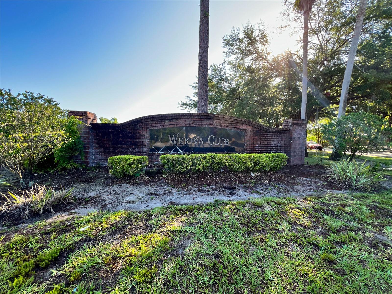 WEKIVA CLUB - Residential