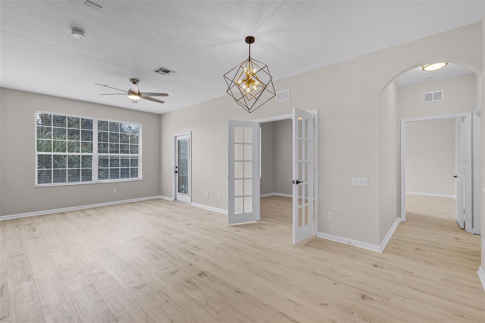 2484 SAN TECLA ST 309