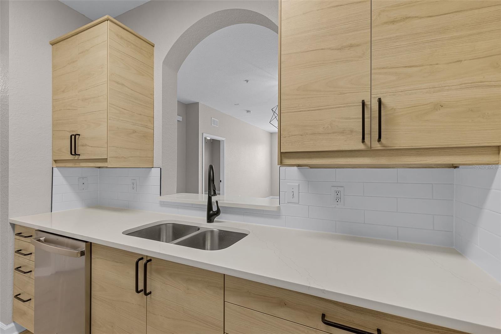 2484 SAN TECLA ST 309