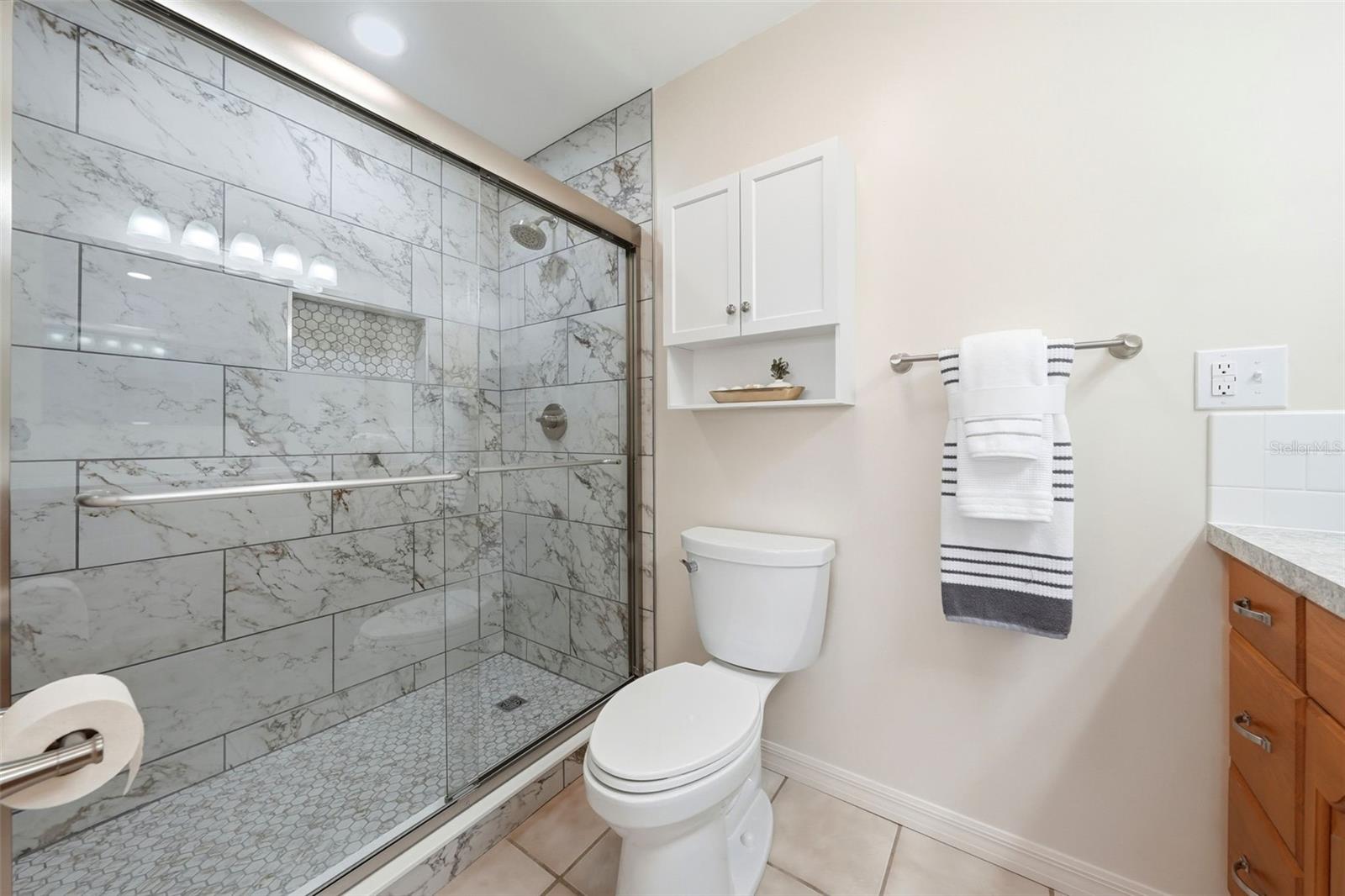 WESTERN SHORES - Residential