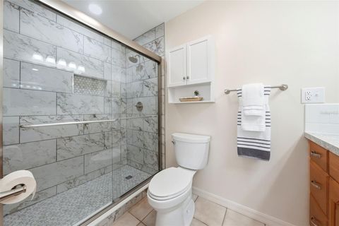 Tiny photo for 33942 Linda Lane, Leesburg, FL 34788 (MLS # G5110035)