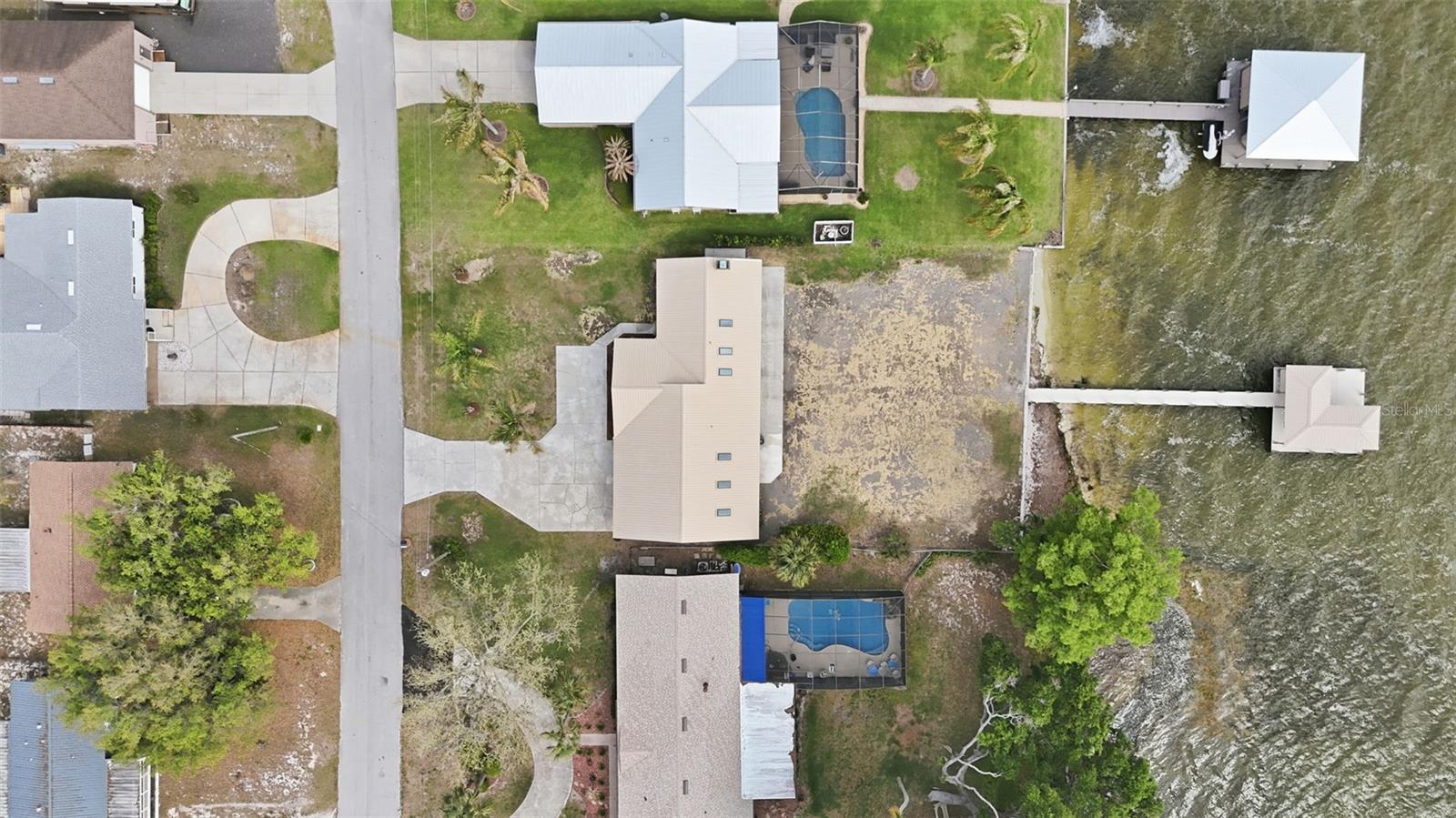 WESTERN SHORES - Residential