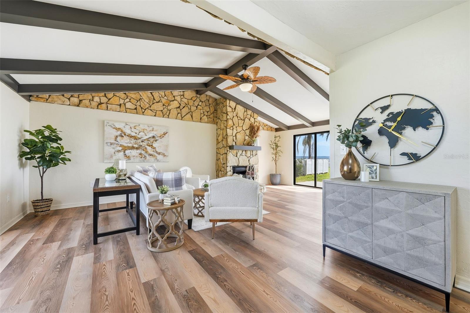 WESTERN SHORES - Residential