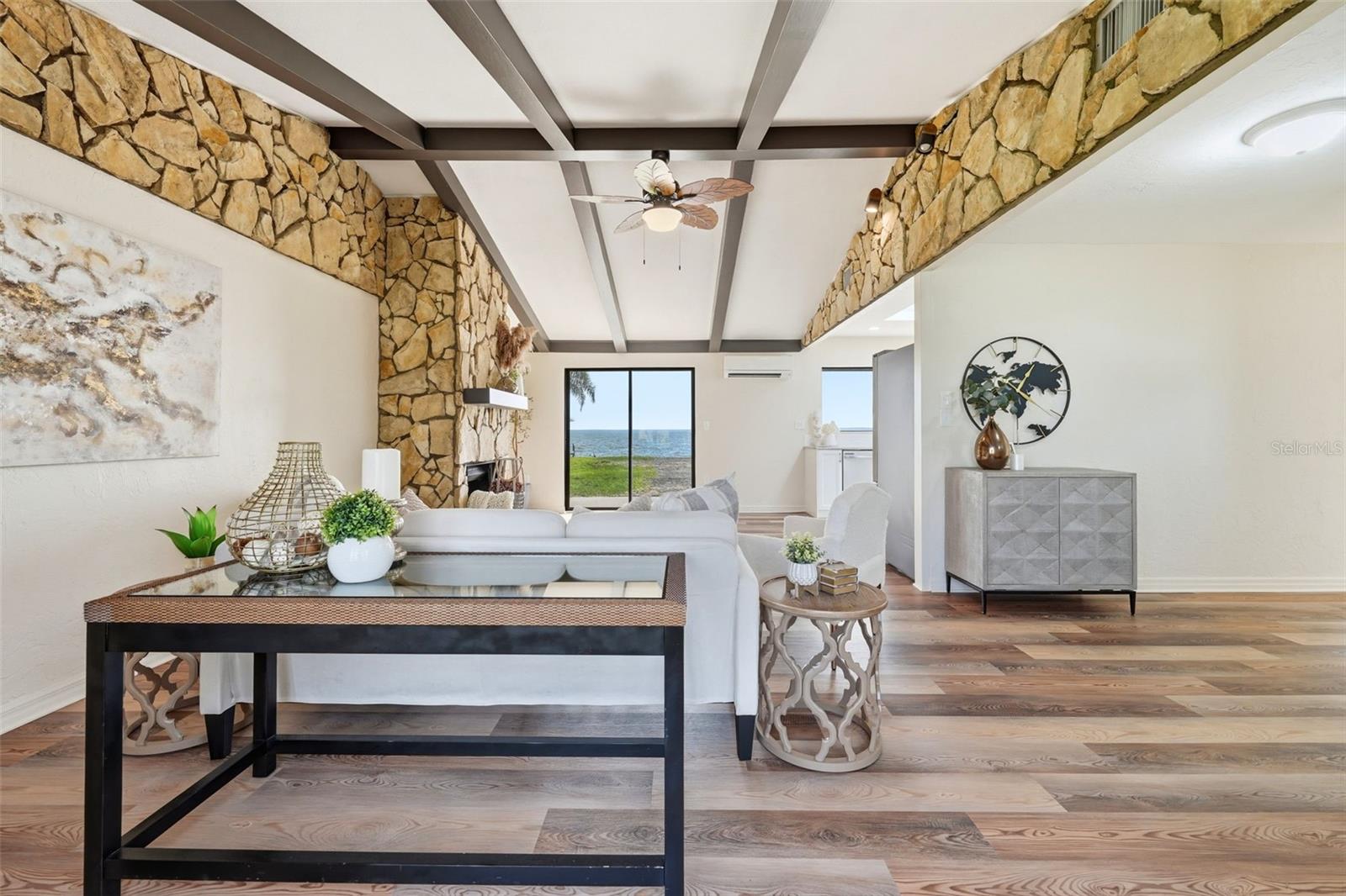 WESTERN SHORES - Residential