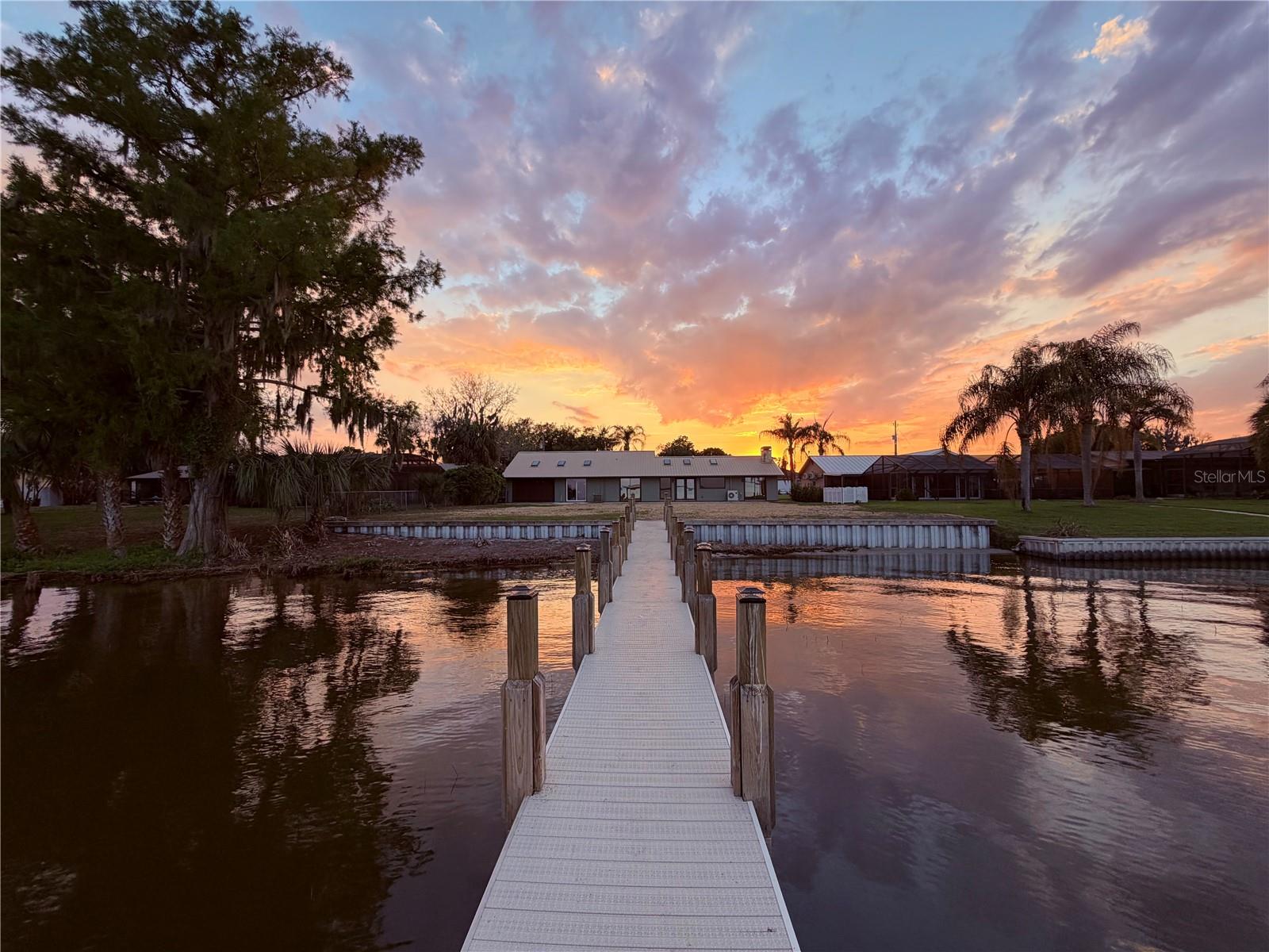 WESTERN SHORES - Residential