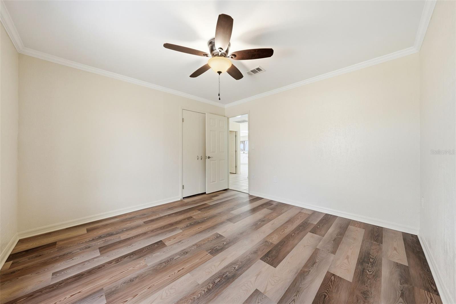 WESTERN SHORES - Residential