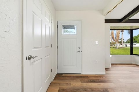 Tiny photo for 33942 Linda Lane, Leesburg, FL 34788 (MLS # G5110035)