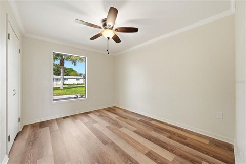 Tiny photo for 33942 Linda Lane, Leesburg, FL 34788 (MLS # G5110035)