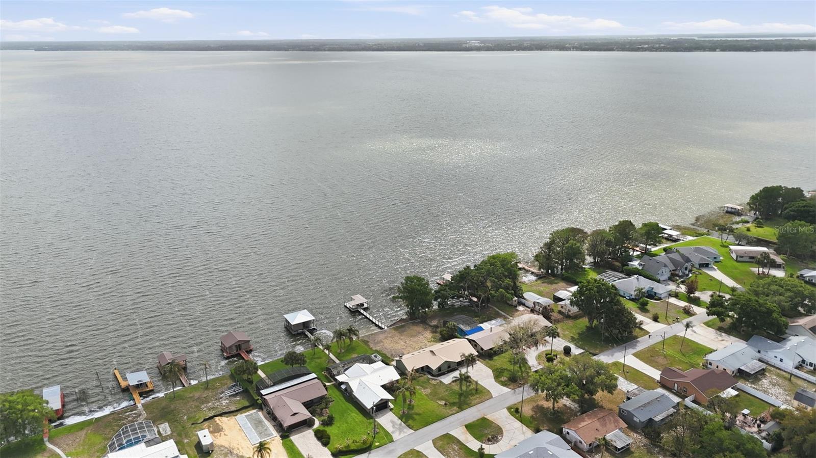 WESTERN SHORES - Residential