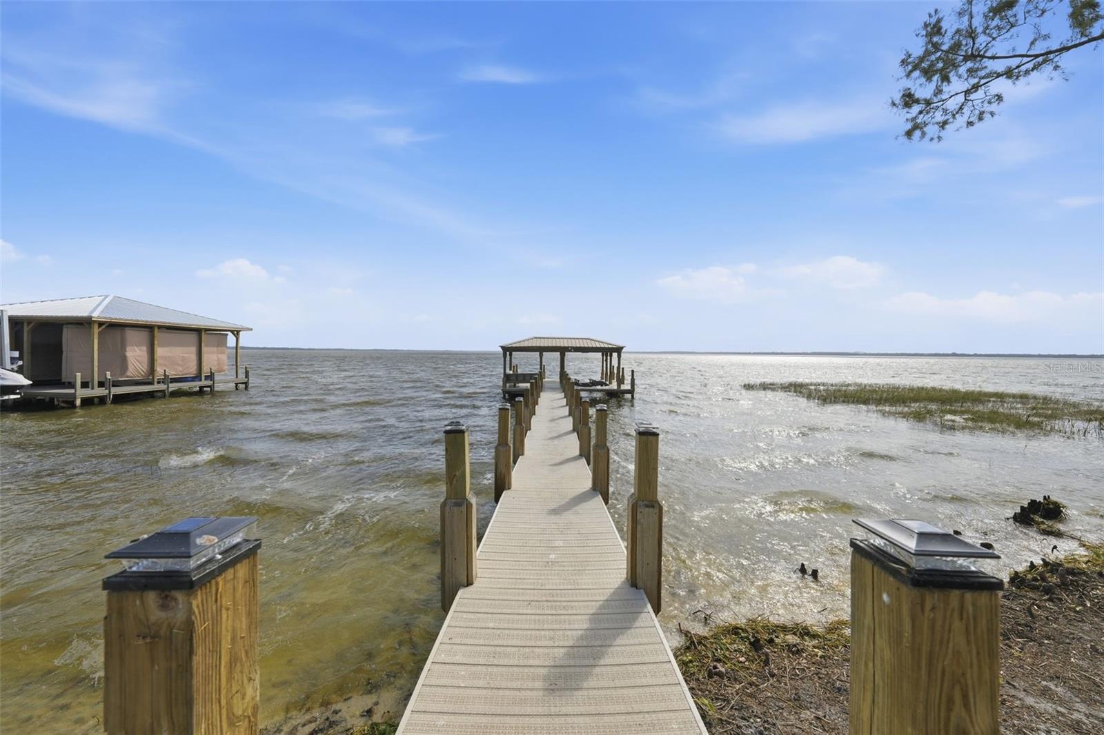 WESTERN SHORES - Residential