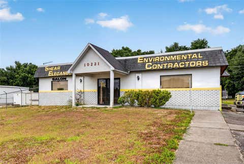 Photo of 10221 Us Highway 301, Dade City, FL 33525 (MLS # TB8509949)