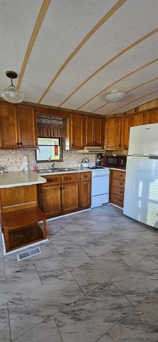 TAMPA-TARPON SPRINGS LAND CO - Residential