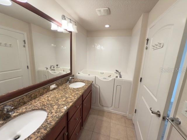 SHANTINIKETAN CONDOMINUM - Residential