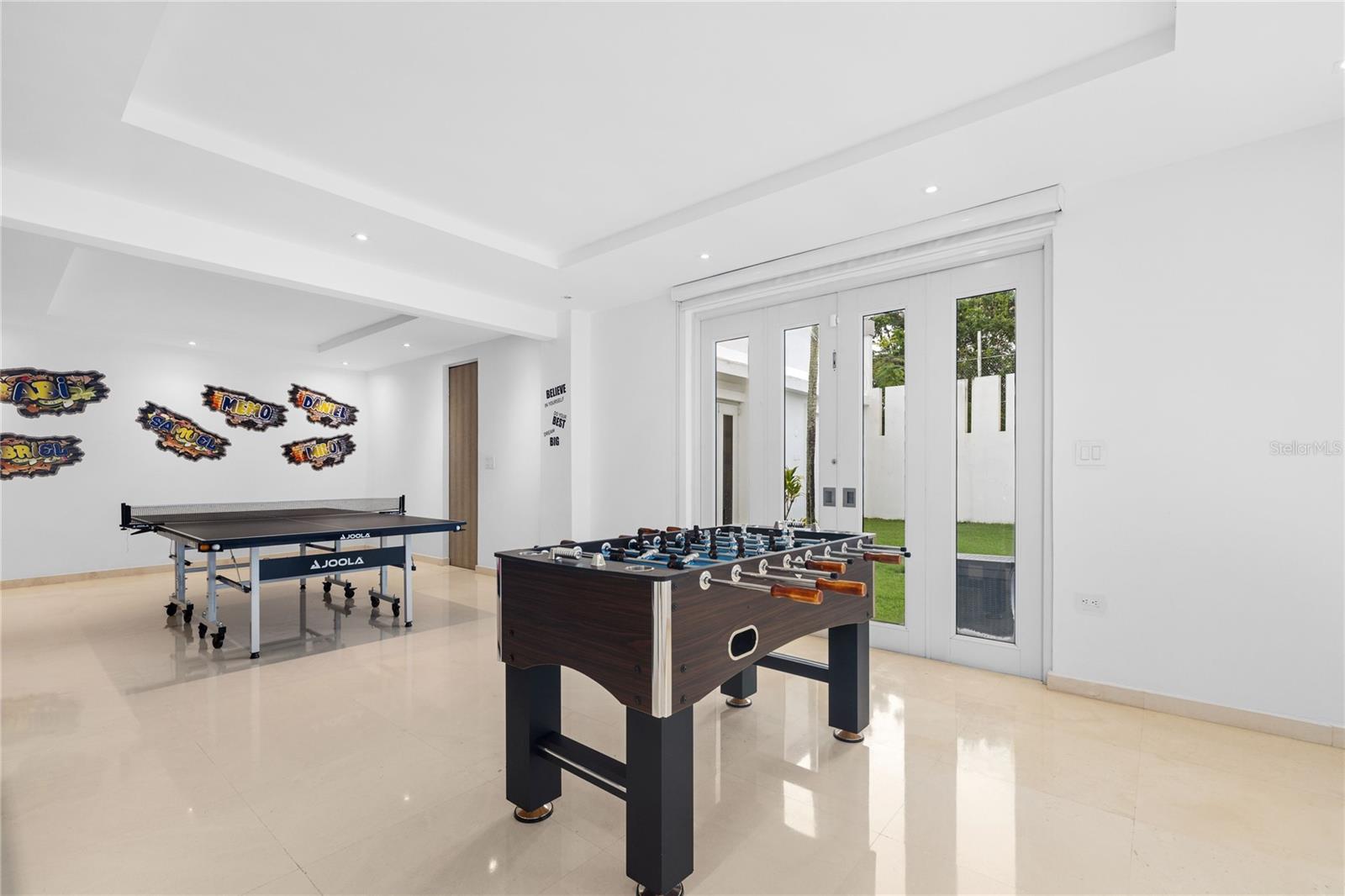LA VILLA DE TORRIMAR - Residential