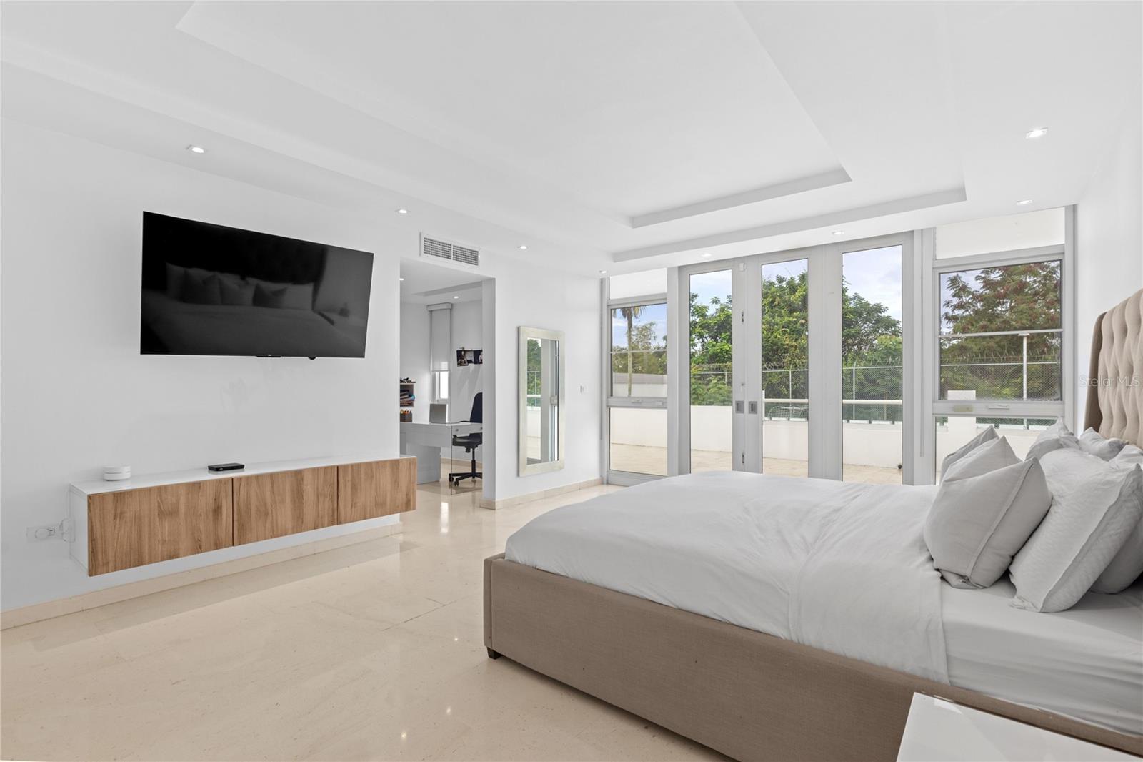LA VILLA DE TORRIMAR - Residential