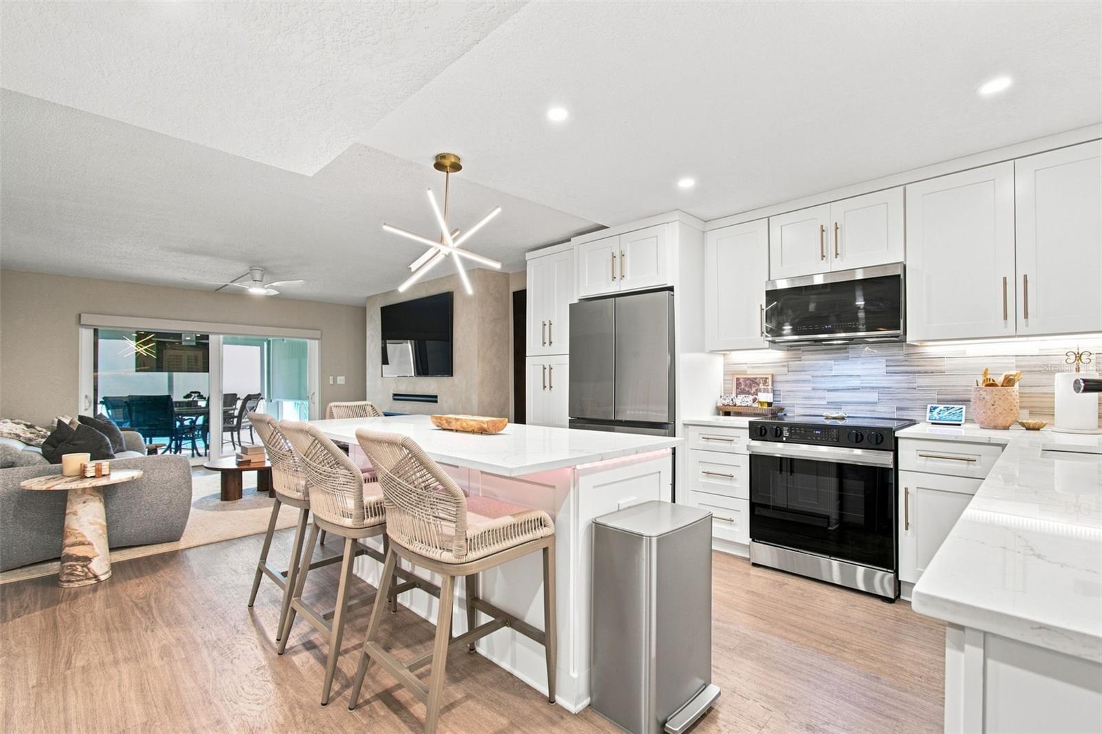 17035 GULF BOULEVARD 122