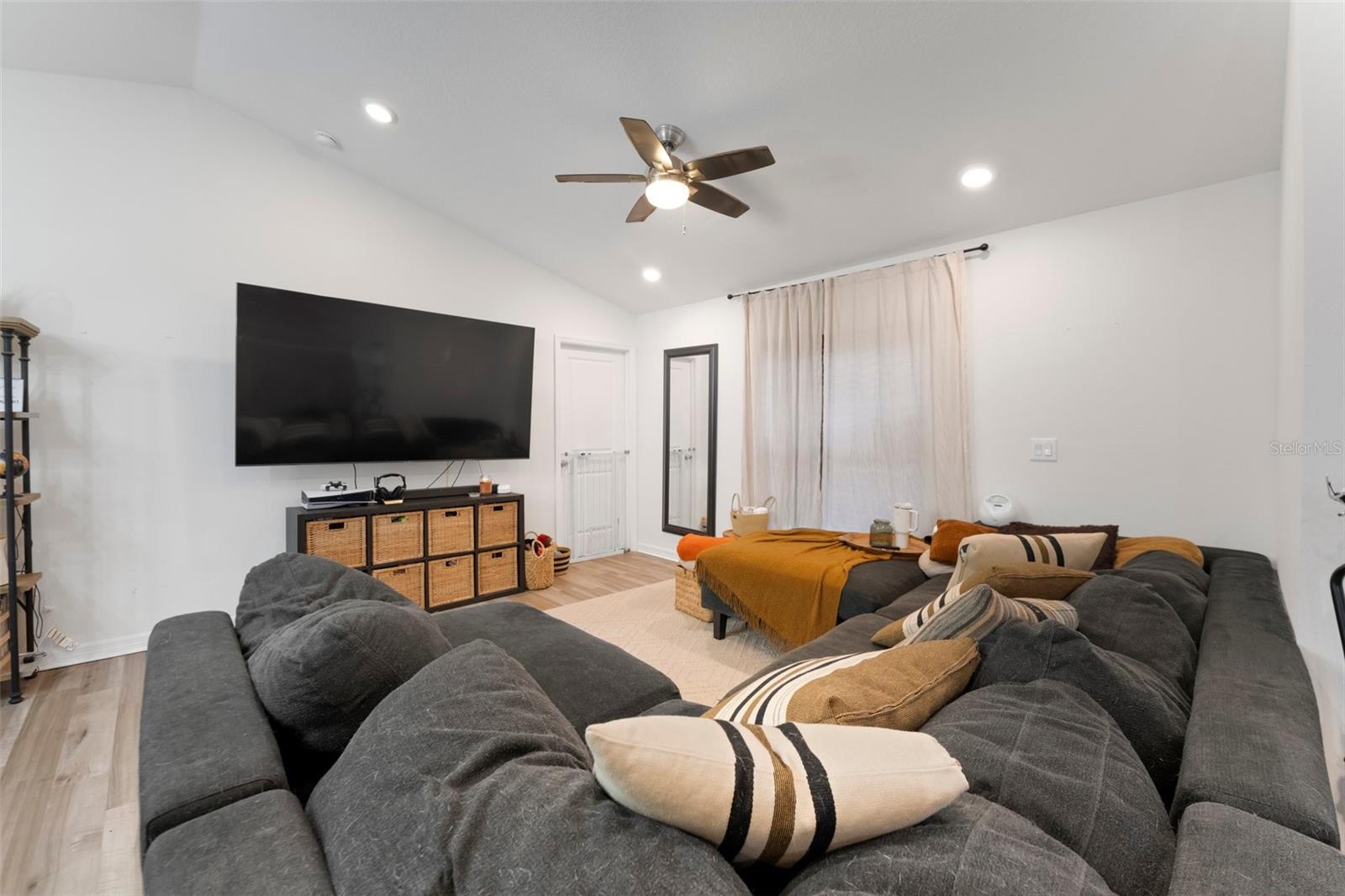 MADISON PARK - Residential Lease