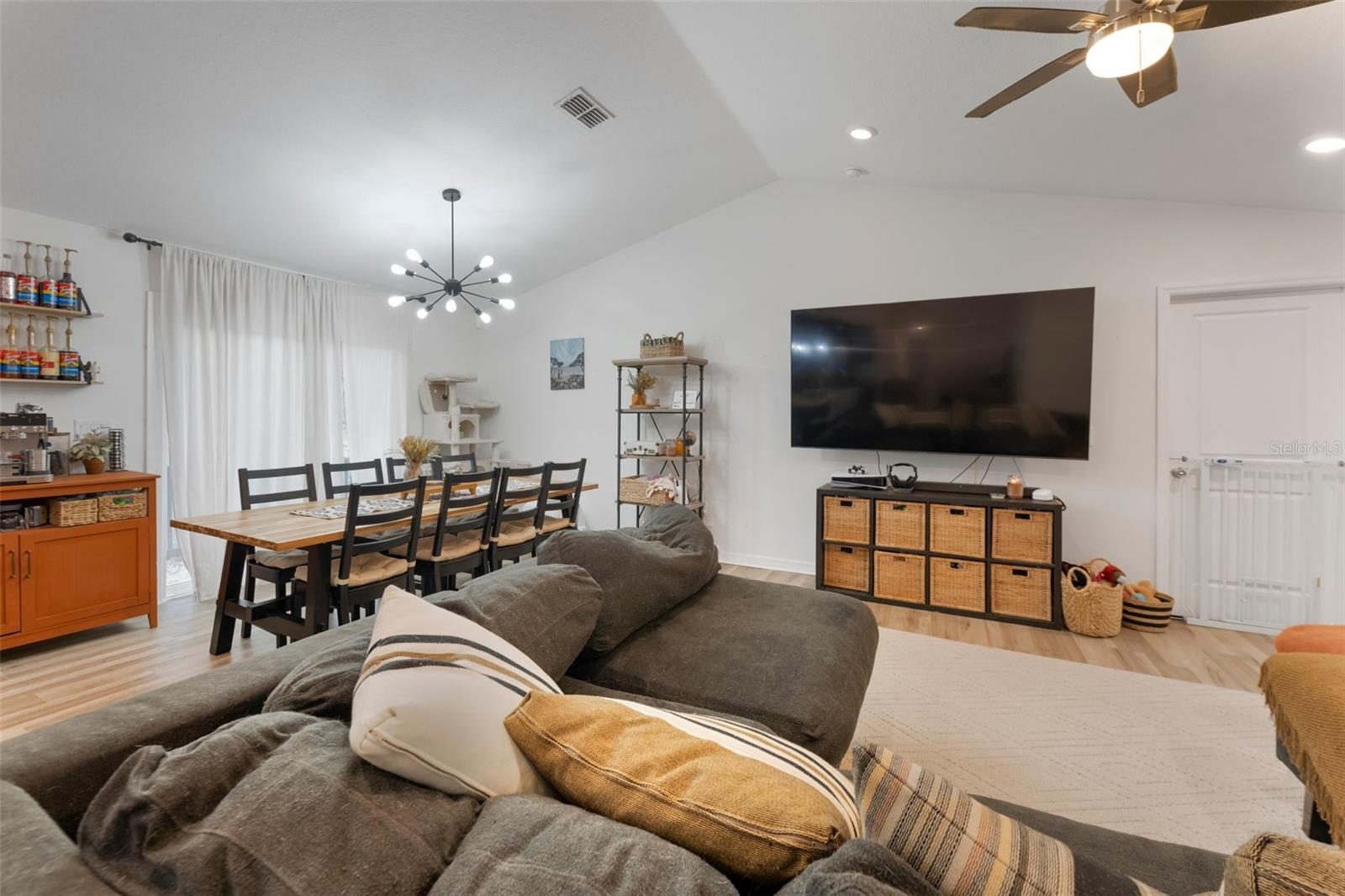 MADISON PARK - Residential Lease
