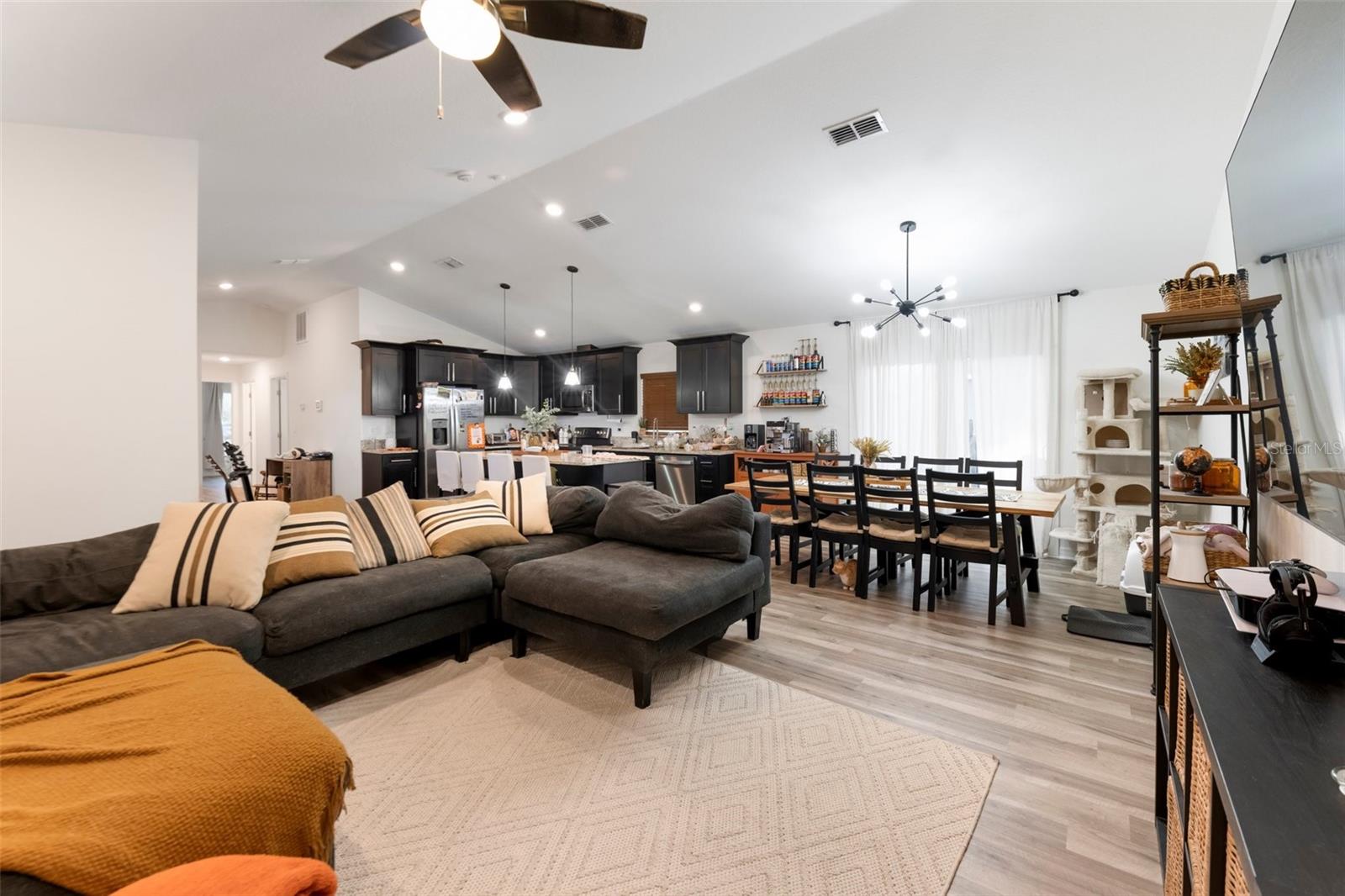 MADISON PARK - Residential Lease