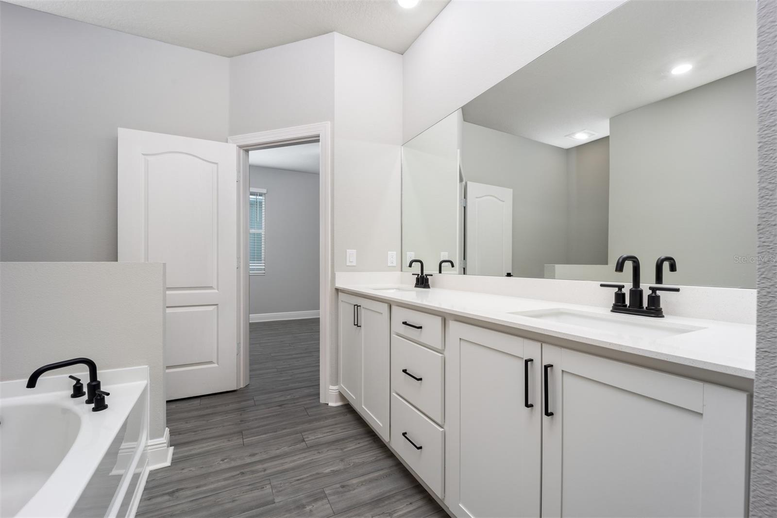 GUM LAKE PRESERVE - Residential