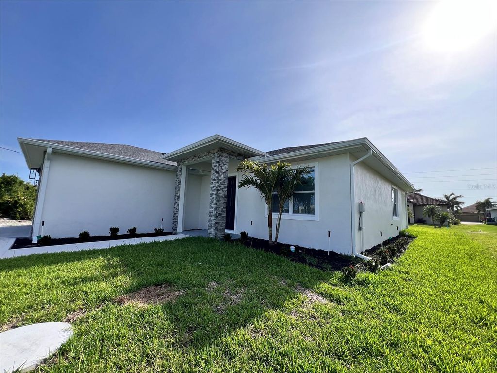 Photo of 183 Wright Drive, Rotonda West, FL 33947 (MLS # S5142438)