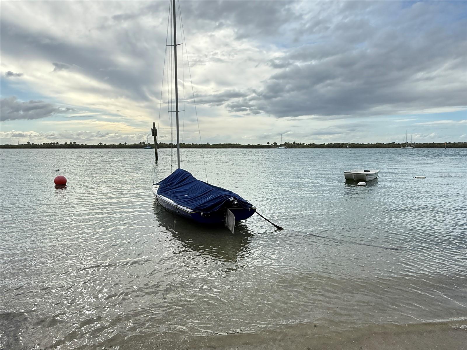 ORLANDO BEACH - Land