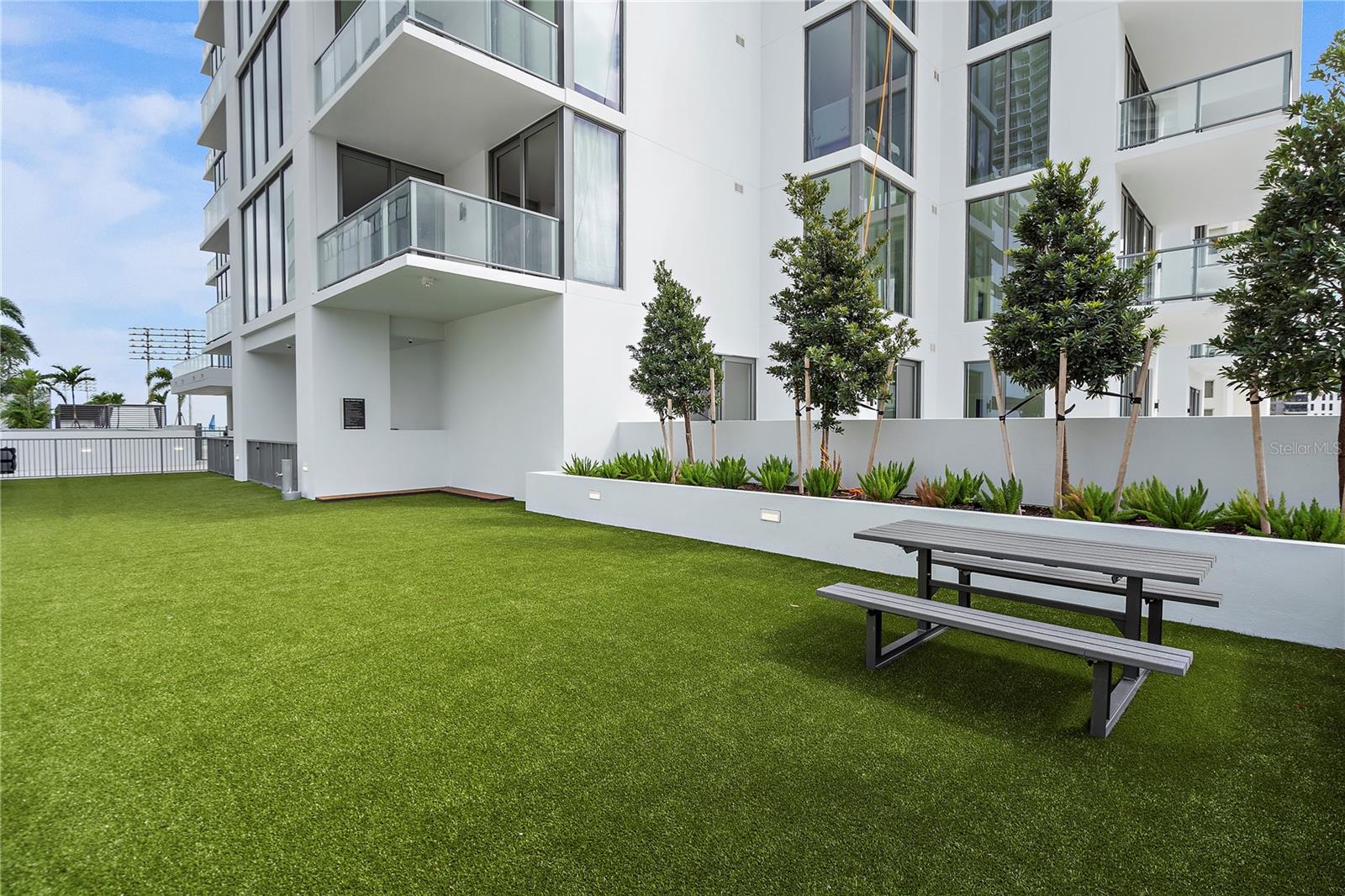 SALTAIRE CONDO - Residential