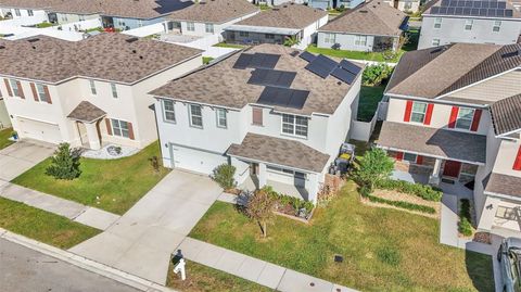 A home in AUBURNDALE