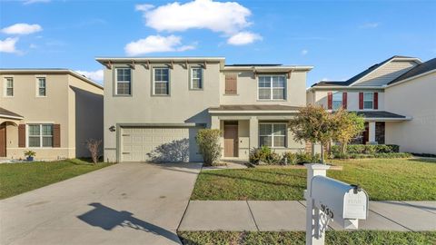 A home in AUBURNDALE