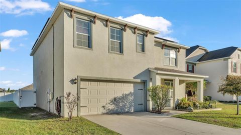 A home in AUBURNDALE