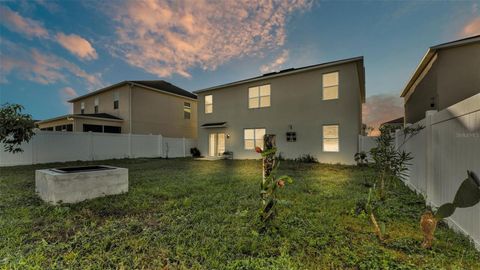 A home in AUBURNDALE