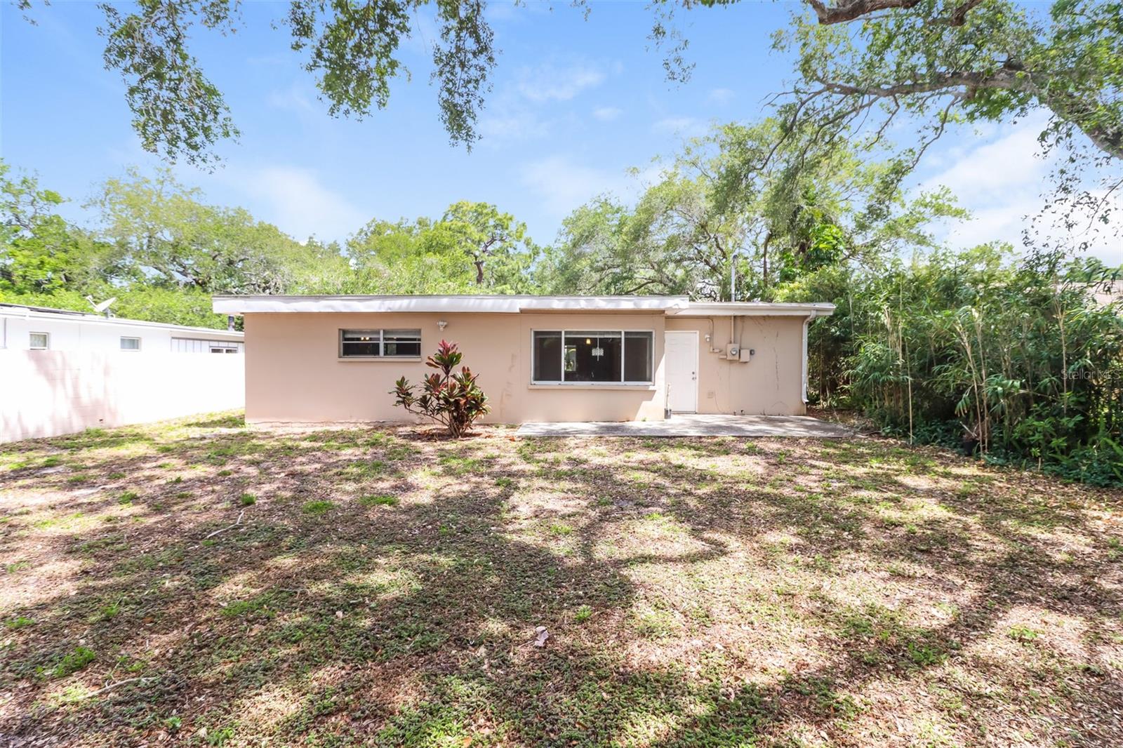 TRANQUIL OAKS - Residential