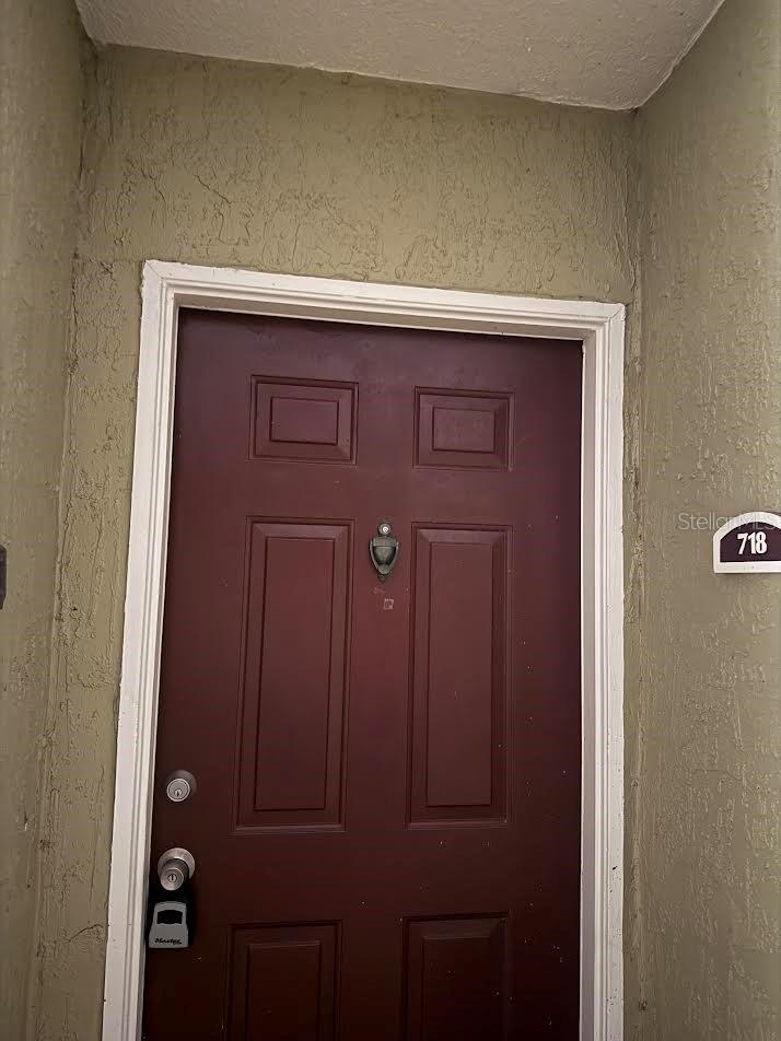 CREST/WATERFORD LAKES - Residential