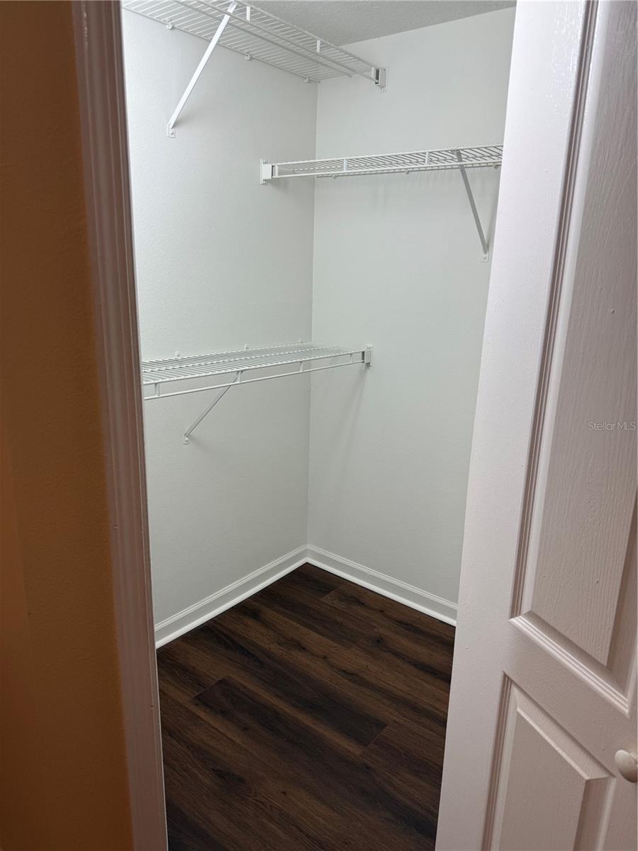 CREST/WATERFORD LAKES - Residential